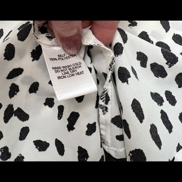 Lulu's Smocked Blouse - Picture 5 of 15